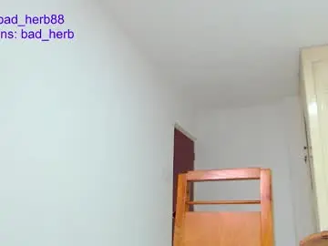 Chaturbate Adult Webcams of _real_bad_herb