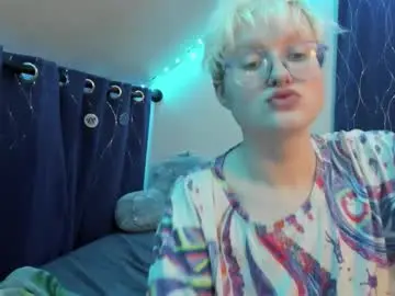 Chaturbate Live Porn of sparkling_water_hate_club