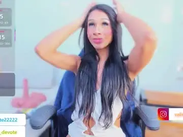 Chaturbate Live Porn of valirya_devote