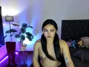 Chaturbate Nude Webcam of itsmemoiraa69