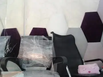 Chaturbate Watch Live Sex Cams of winnybarness