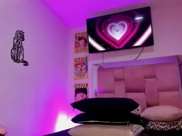 Chaturbate Best live sex cam show of emily_lady20