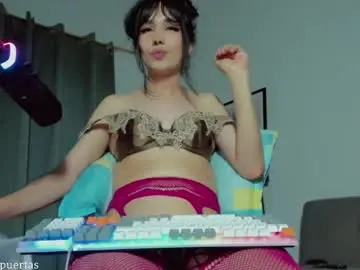 Chaturbate Free Porn Cam of heaven_puertas