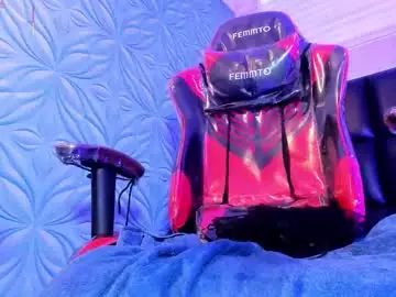 Chaturbate Best live sex cam show of milk_max18