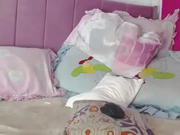 Chaturbate Sex Chat of rosalynda_collen