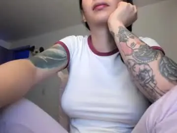 Chaturbate Free Porn Cam of barbiecumhott