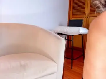 Chaturbate Watch Live Sex Cams of lucy__77