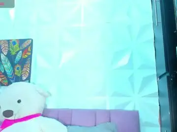 Chaturbate Free Porn Cam of briyit_doll