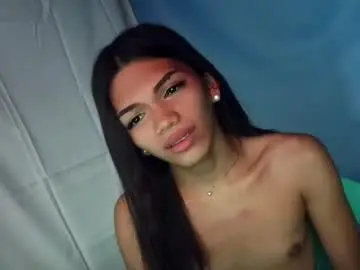 Chaturbate Live Sex Cam of horny_rhiana