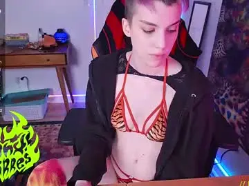 Chaturbate Watch Live Sex Cams of lynxanarres