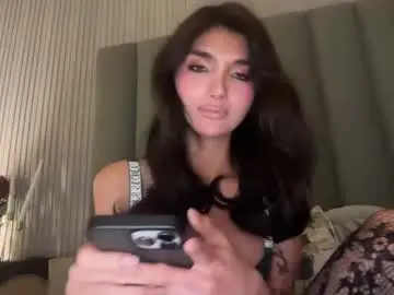 Chaturbate Best live sex cam show of emeraldfvckinggreyson