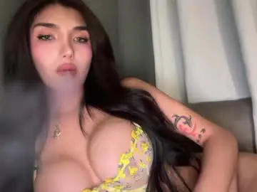 Chaturbate Sex Chat of emeraldfvckinggreyson