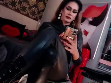 Chaturbate Adult Webcams of sluttishparis