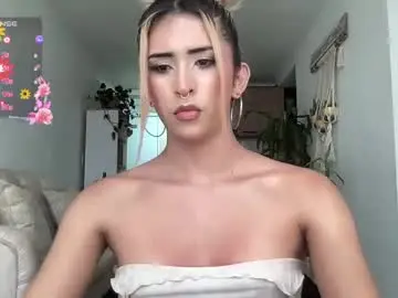 Chaturbate Nude Webcam of isa__fox_1