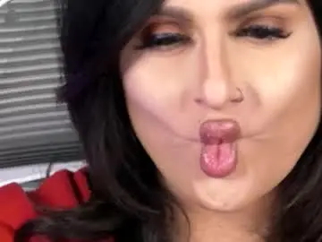 Chaturbate Free Live Porn of kxaxmichelle