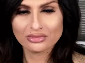 Chaturbate Nude Webcam of kxaxmichelle