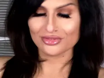 Chaturbate Free Live Porn of kxaxmichelle