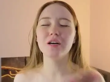 Chaturbate Live Sex Cam of vopperbabe