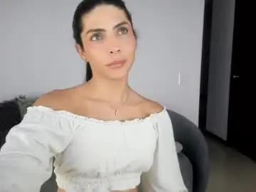 Chaturbate Nude Webcam of angelturned01