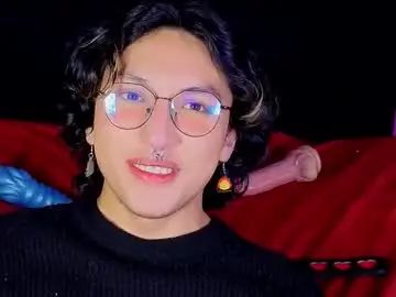 Chaturbate Live Sex Cam of opalo_azul