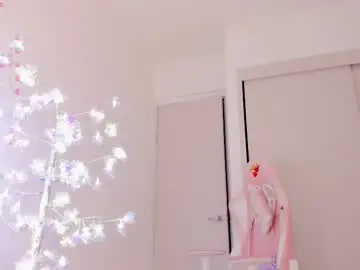 Chaturbate Live Sex Cam of mia_yourmommy