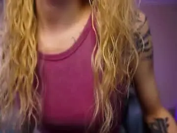 Chaturbate Live Porn of twiinkie_pie