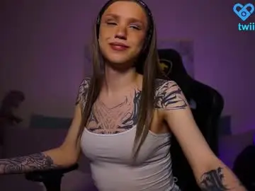 Chaturbate Best live sex cam show of twiinkie_pie