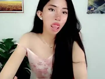 Chaturbate Live Sex Cam of yannafucks