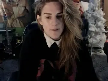 Chaturbate Live Sex Cam of katiecutie_5