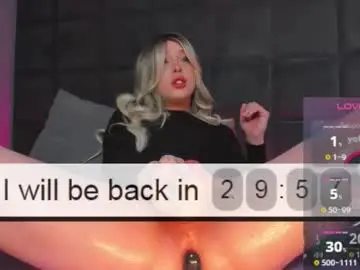 Chaturbate Sex Chat of roxydreamgirl