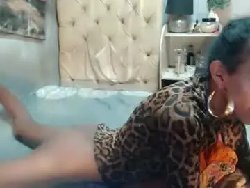 Chaturbate Watch Live Sex Cams of hugecock_caramel