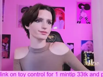 Chaturbate Live Sex of kira_long