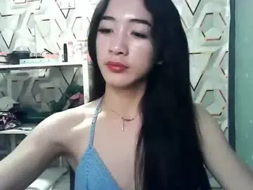 Chaturbate Nude Webcam of yumi_18