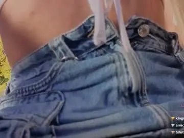 Chaturbate Live Sex Cam of meghancontento