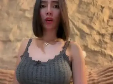 Chaturbate Adult Video Chat of yowginethegreat