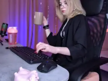 Chaturbate Watch Live Sex Cams of tinadavil