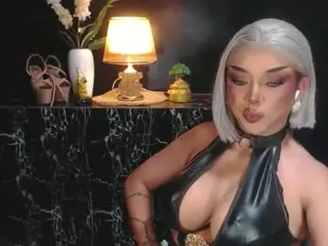 Chaturbate Live Sex Cam of hugecockchristine