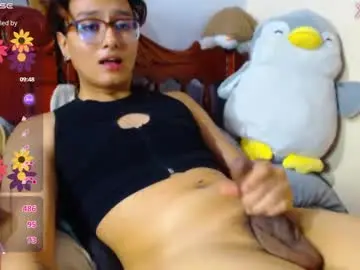 Chaturbate Live Sex Cam of aurora_sanders1