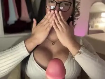 Chaturbate Best live sex cam show of foxyluscious