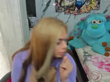 Chaturbate Best live sex cam show of pocahontas_98113116