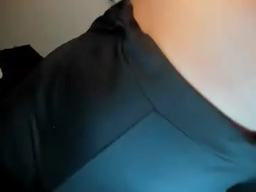 Chaturbate Live Sex Cam of gwynmylove