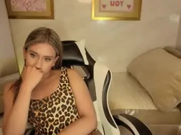 Chaturbate Sex Cam of evy_lux_v