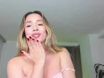 Chaturbate Live Sex Cam of sweetann08
