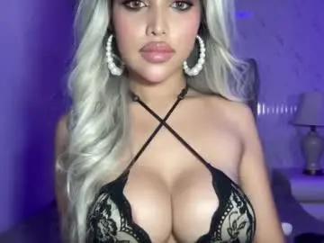Chaturbate Best live sex cam show of ylonagrae
