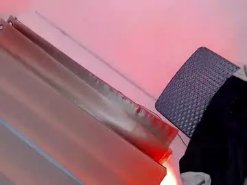 Chaturbate Live Porn of ur_caroline18