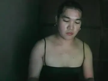 Chaturbate Live Sex Cam of alyona_leighton