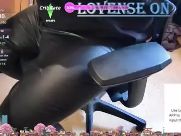 Chaturbate Live Sex Cam of sub_under_limits