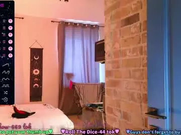 Chaturbate Live Sex Cam of melissaober