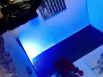 Chaturbate Adult Webcam of darkxmonica1111