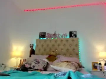 Chaturbate Free Porn Cam of xshantall_hotx